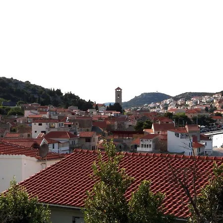 Ruzica Tisno